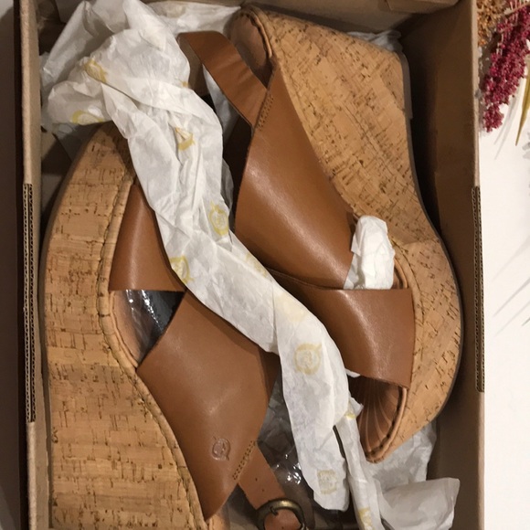 BORN Emmy wedge sandal cork heel open toe buckle - Picture 5 of 8